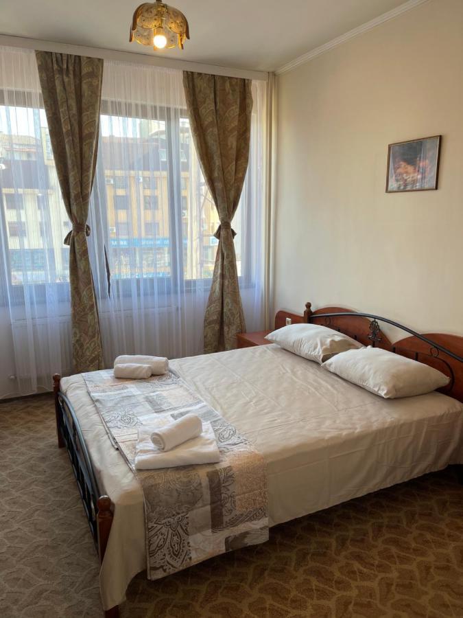 Хотел Сокол Plowdiw Exterior foto